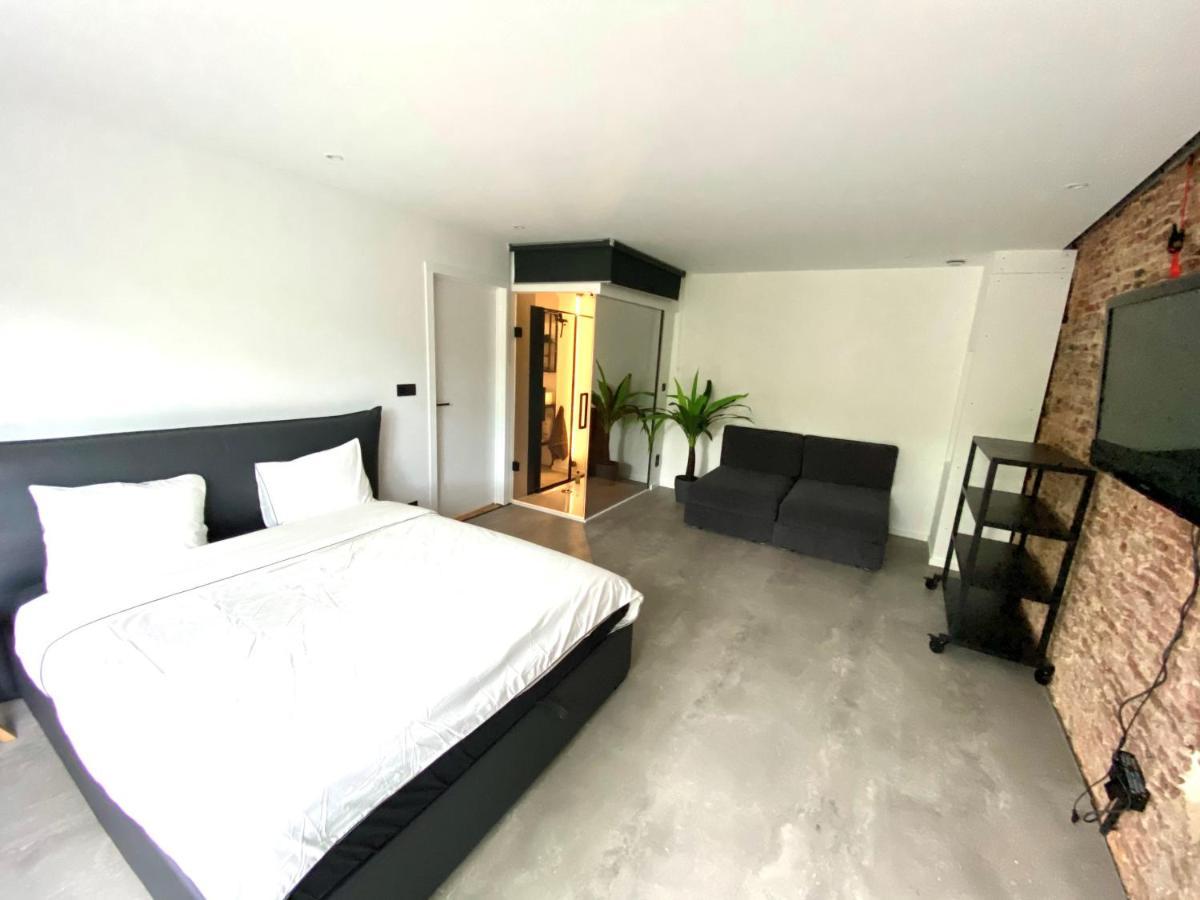 The Square - Vacation Rental With Outdoor Sauna - Centre Of 安特卫普 外观 照片